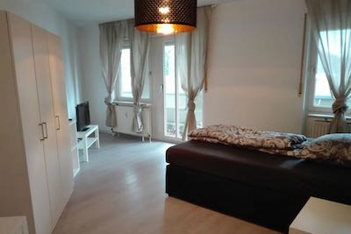 City_Apartment_Karlsruhe_Waldstadt_Neureut_1-Zimmer-Superior-Apartment-mit-Balkon_32qm_1